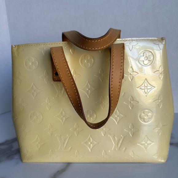 Authentic Louis Vuitton VERNIS mini bag w/COA - Picture 3 of 12